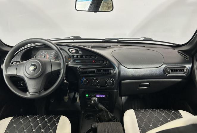 Chevrolet Niva I Рестайлинг с пробегом 2017 года, цена 895 000 рублей, 91779 км, внедорожник, Автокод Объявления
