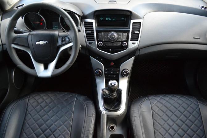 Chevrolet Cruze I с пробегом 2009 года, цена 500 000 рублей, 284589 км, седан, Автокод Объявления