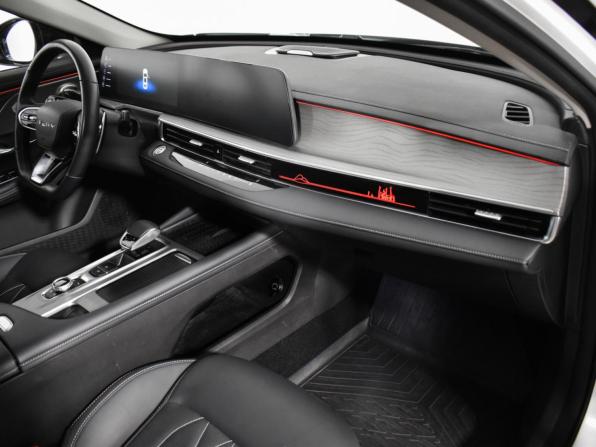 Chery Arrizo 8 с пробегом 2023 года, цена 1 960 000 рублей, 33447 км, седан, Автокод Объявления