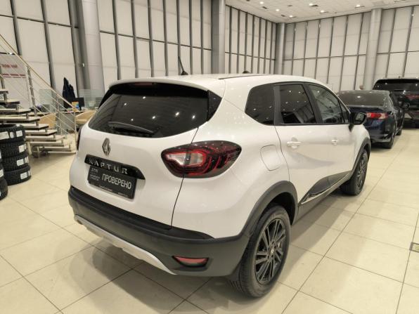 Renault Kaptur I с пробегом 2017 года, цена 1 299 000 рублей, 126344 км, внедорожник, Автокод Объявления