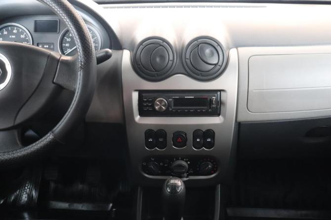 Renault Logan I Рестайлинг с пробегом 2011 года, цена 397 000 рублей, 225602 км, седан, Автокод Объявления