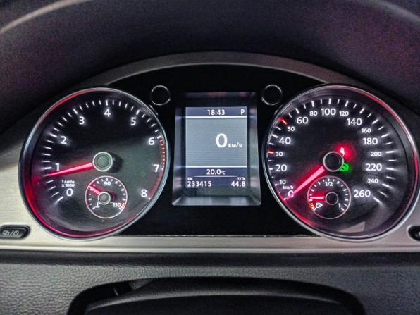 Volkswagen Passat B7 с пробегом 2013 года, цена 1 335 000 рублей, 233415 км, седан, Автокод Объявления