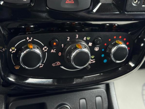 Nissan Terrano III (D10) с пробегом 2015 года, цена 985 000 рублей, 139627 км, внедорожник, Автокод Объявления