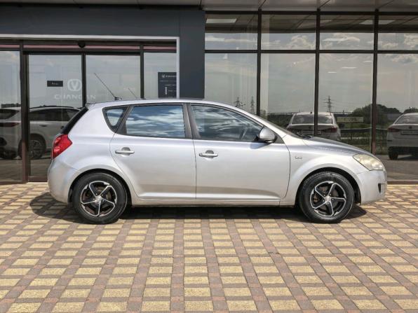 Kia Ceed I с пробегом 2007 года, цена 570 000 рублей, 272100 км, хэтчбек, Автокод Объявления