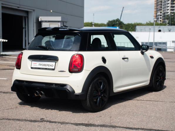 Mini Hatch III (F55/F56) Рестайлинг 2 с пробегом 2021 года, цена 3 848 000 рублей, 65900 км, хэтчбек, Автокод Объявления