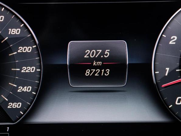 Mercedes-Benz E-Класс V (W213 S213 C238) с пробегом 2018 года, цена 3 700 000 рублей, 87220 км, седан, Автокод Объявления