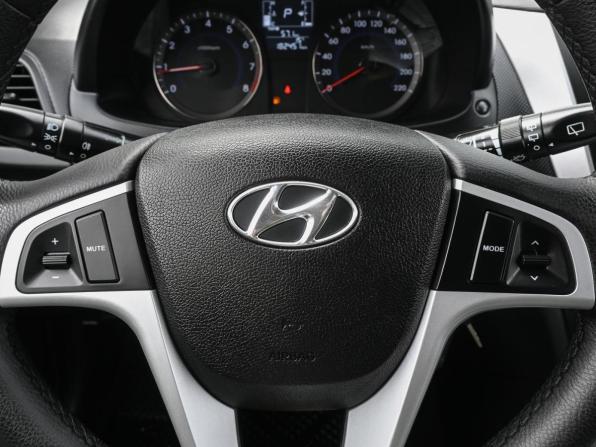 Hyundai Solaris I Рестайлинг с пробегом 2014 года, цена 800 000 рублей, 182451 км, хэтчбек, Автокод Объявления