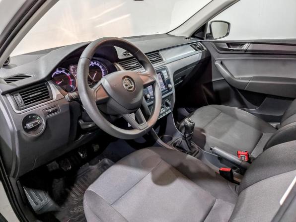 Skoda Rapid I Рестайлинг с пробегом 2019 года, цена 950 000 рублей, 125844 км, лифтбек, Автокод Объявления