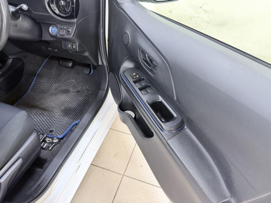 Toyota Aqua I Рестайлинг Воронеж  - изображение 16