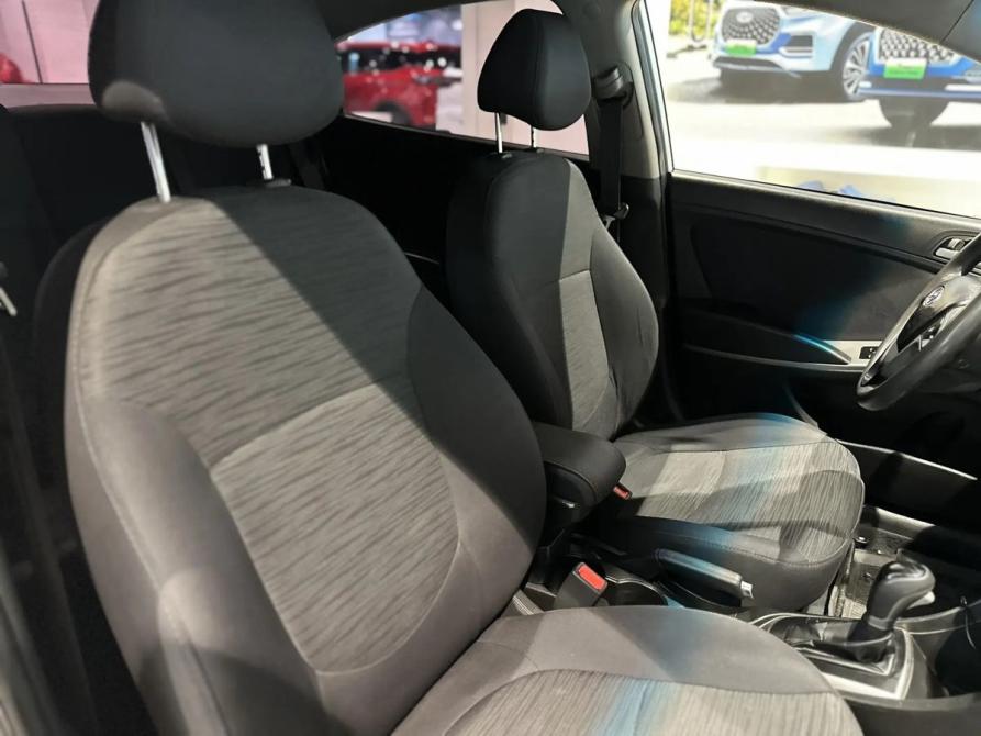 Hyundai Solaris I Рестайлинг Новосибирск  - изображение 16