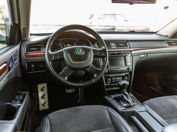 Skoda Superb II с пробегом 2012 года, цена 1 078 000 рублей, 167178 км, лифтбек, Автокод Объявления