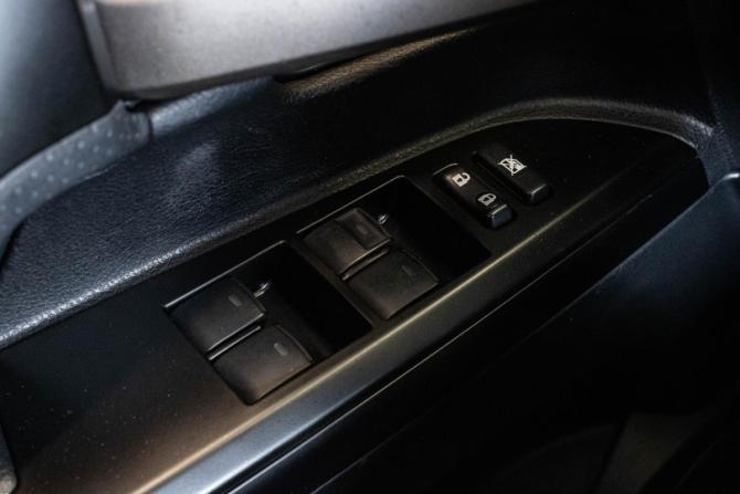 Toyota Land Cruiser 200 Series с пробегом 2011 года, цена 2 899 000 рублей, 289235 км, внедорожник, Автокод Объявления