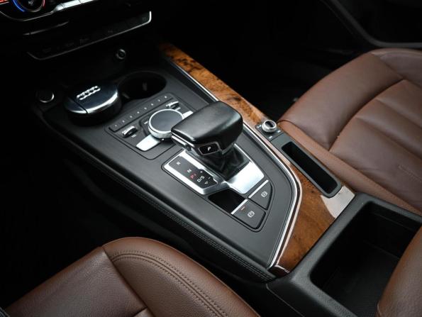 Audi A4 V (B9) с пробегом 2016 года, цена 2 385 000 рублей, 150604 км, седан, Автокод Объявления