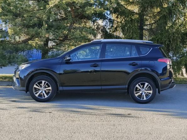 Toyota RAV4 IV (XA40) Рестайлинг с пробегом 2018 года, цена 2 490 000 рублей, 103380 км, внедорожник, Автокод Объявления