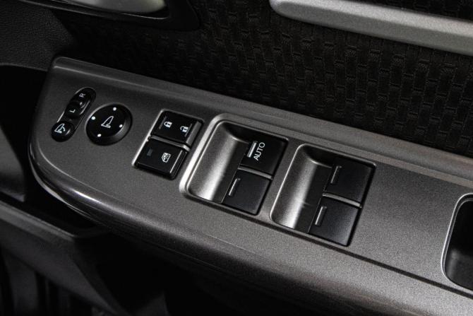 Honda Stepwgn V Рестайлинг с пробегом 2019 года, цена 2 539 000 рублей, 119000 км, минивэн, Автокод Объявления