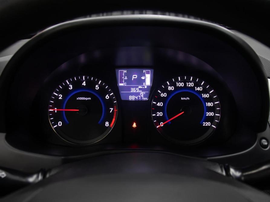 Hyundai Solaris I Рестайлинг Москва  - изображение 13