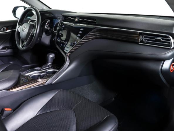 Toyota Camry VIII (XV70) с пробегом 2020 года, цена 2 940 000 рублей, 133000 км, седан, Автокод Объявления