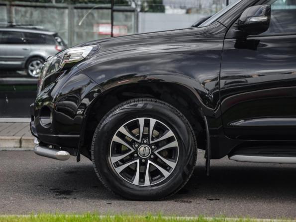 Toyota Land Cruiser Prado 150 Series Рестайлинг 1 с пробегом 2014 года, цена 3 399 000 рублей, 186949 км, внедорожник, Автокод Объявления