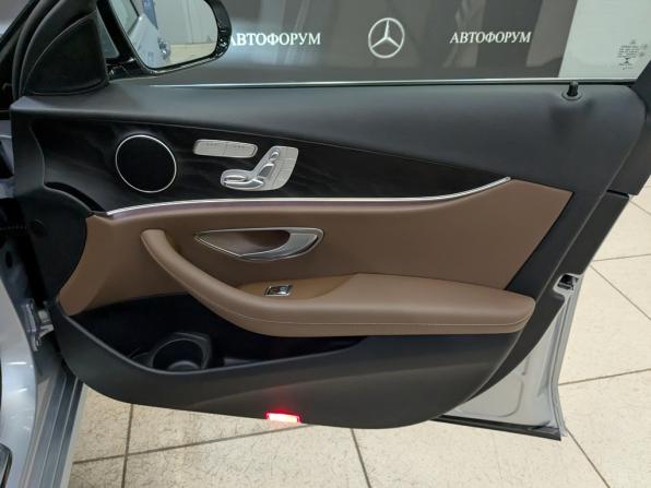 Mercedes-Benz E-Класс V (W213 S213 C238) Рестайлинг с пробегом 2022 года, цена 4 645 000 рублей, 72000 км, седан, Автокод Объявления