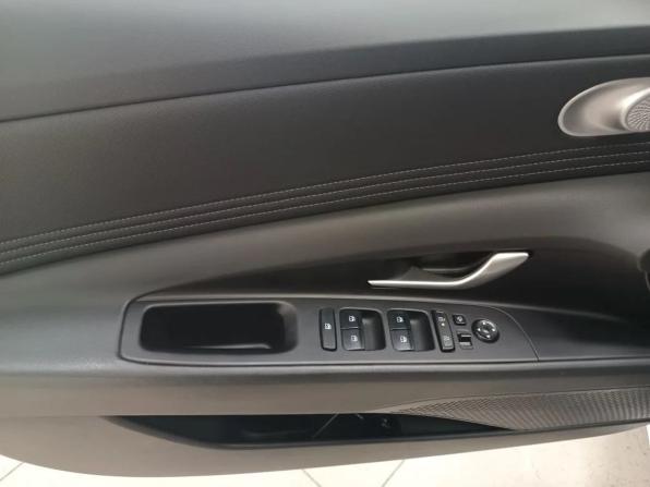 Hyundai Elantra VII (CN7) Рестайлинг с пробегом 2024 года, цена 2 165 000 рублей, 50060 км, седан, Автокод Объявления
