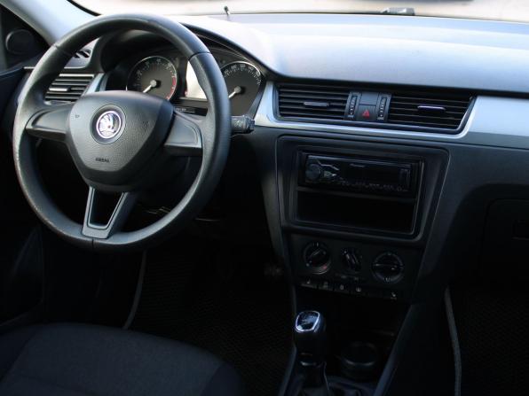 Skoda Rapid I с пробегом 2017 года, цена 1 079 000 рублей, 139912 км, лифтбек, Автокод Объявления