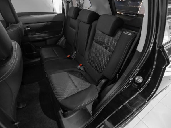 Mitsubishi Outlander III Рестайлинг 2 с пробегом 2016 года, цена 1 745 000 рублей, 156133 км, внедорожник, Автокод Объявления