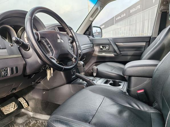 Mitsubishi Pajero IV Рестайлинг 1 с пробегом 2011 года, цена 2 049 000 рублей, 130000 км, внедорожник, Автокод Объявления
