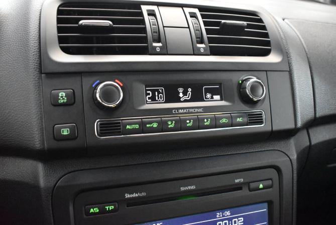 Skoda Fabia II Рестайлинг с пробегом 2011 года, цена 530 000 рублей, 281075 км, хэтчбек, Автокод Объявления