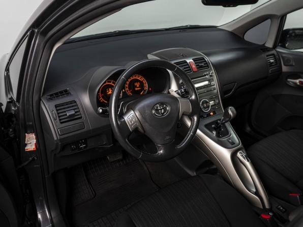 Toyota Auris I с пробегом 2007 года, цена 700 000 рублей, 201829 км, хэтчбек, Автокод Объявления