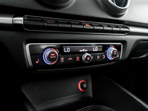 Audi A3 III (8V) с пробегом 2014 года, цена 1 300 000 рублей, 230881 км, седан, Автокод Объявления