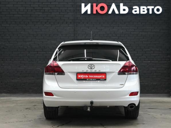 Toyota Venza I Рестайлинг с пробегом 2013 года, цена 2 300 000 рублей, 260049 км, внедорожник, Автокод Объявления