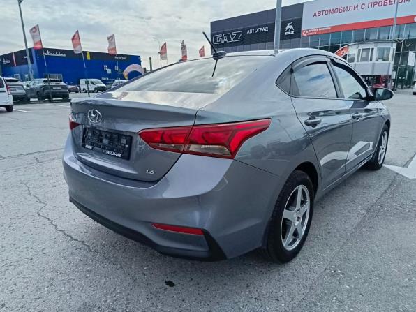 Hyundai Solaris II с пробегом 2018 года, цена 1 264 995 рублей, 112945 км, седан, Автокод Объявления