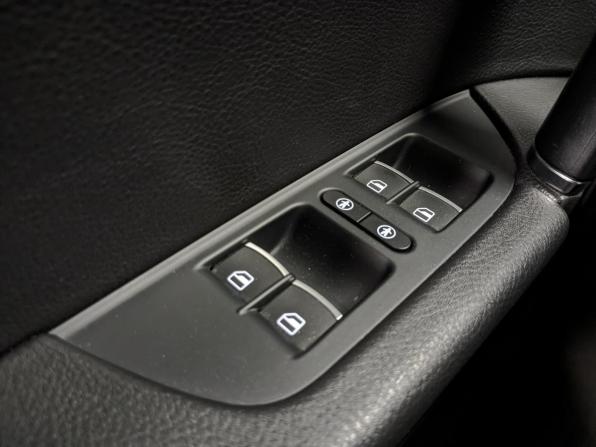 Volkswagen Touareg II Рестайлинг с пробегом 2015 года, цена 2 795 000 рублей, 111057 км, внедорожник, Автокод Объявления