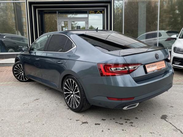Skoda Superb III с пробегом 2018 года, цена 2 169 000 рублей, 124482 км, лифтбек, Автокод Объявления