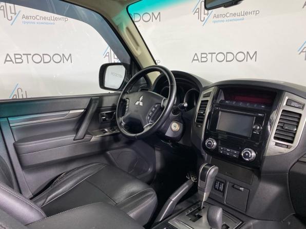 Mitsubishi Pajero IV Рестайлинг 2 с пробегом 2015 года, цена 2 575 000 рублей, 139976 км, внедорожник, Автокод Объявления