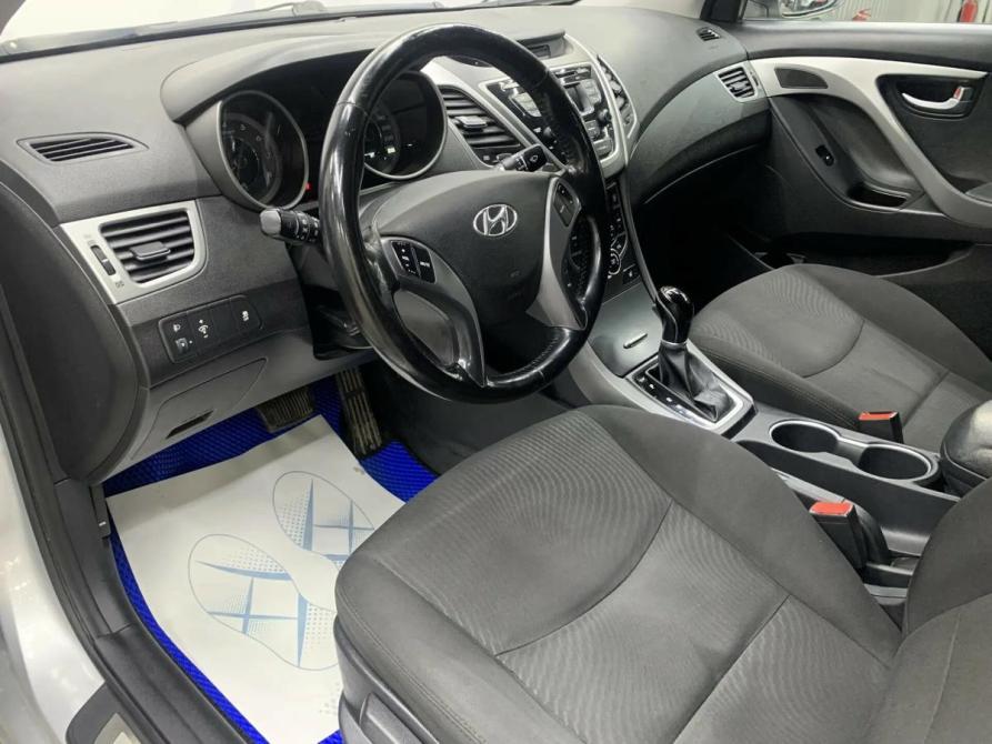 Hyundai Elantra V (MD) Рестайлинг Азнакаево  - изображение 9