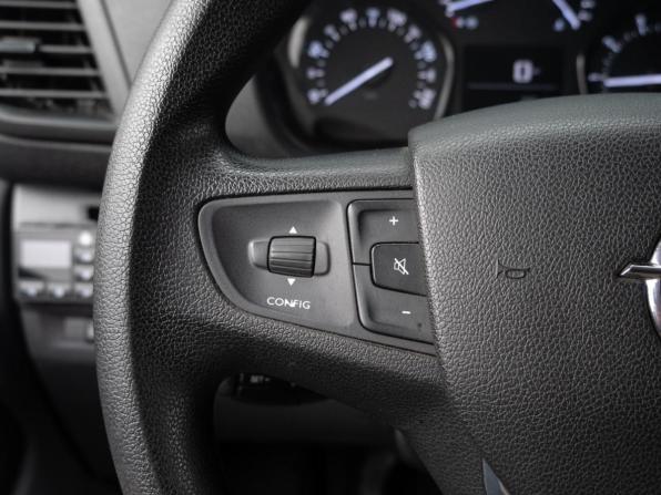 Opel Vivaro C с пробегом 2022 года, цена 2 630 000 рублей, 47723 км, фургон, Автокод Объявления