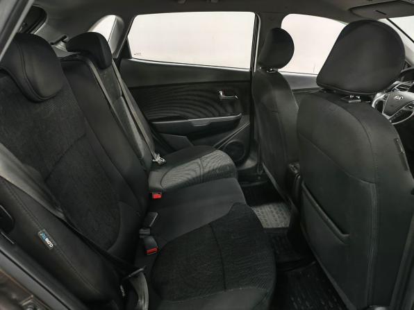 Kia Rio III Рестайлинг с пробегом 2017 года, цена 1 200 000 рублей, 74950 км, хэтчбек, Автокод Объявления