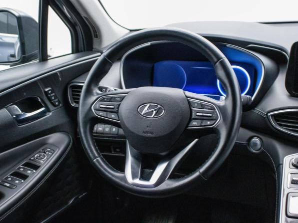 Hyundai Santa Fe IV Рестайлинг с пробегом 2022 года, цена 3 770 000 рублей, 95920 км, внедорожник, Автокод Объявления