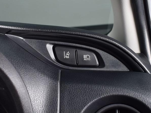 Toyota Vitz III (XP130) Рестайлинг 2 с пробегом 2018 года, цена 919 999 рублей, 114415 км, хэтчбек, Автокод Объявления
