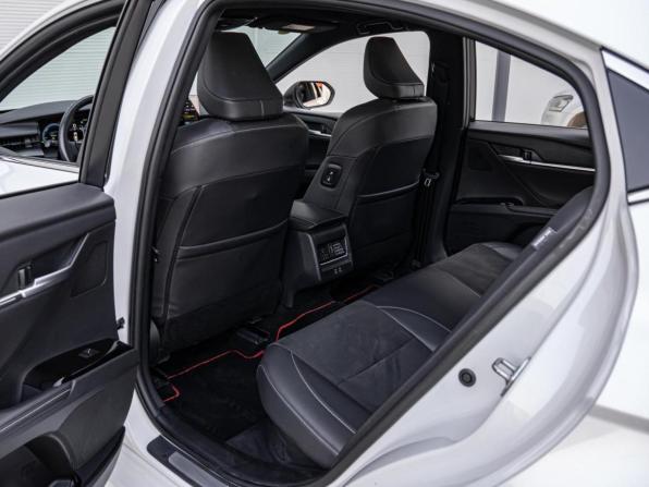 Toyota Camry IX (XV80) China Market с пробегом 2024 года, цена 3 699 000 рублей, 41791 км, седан, Автокод Объявления