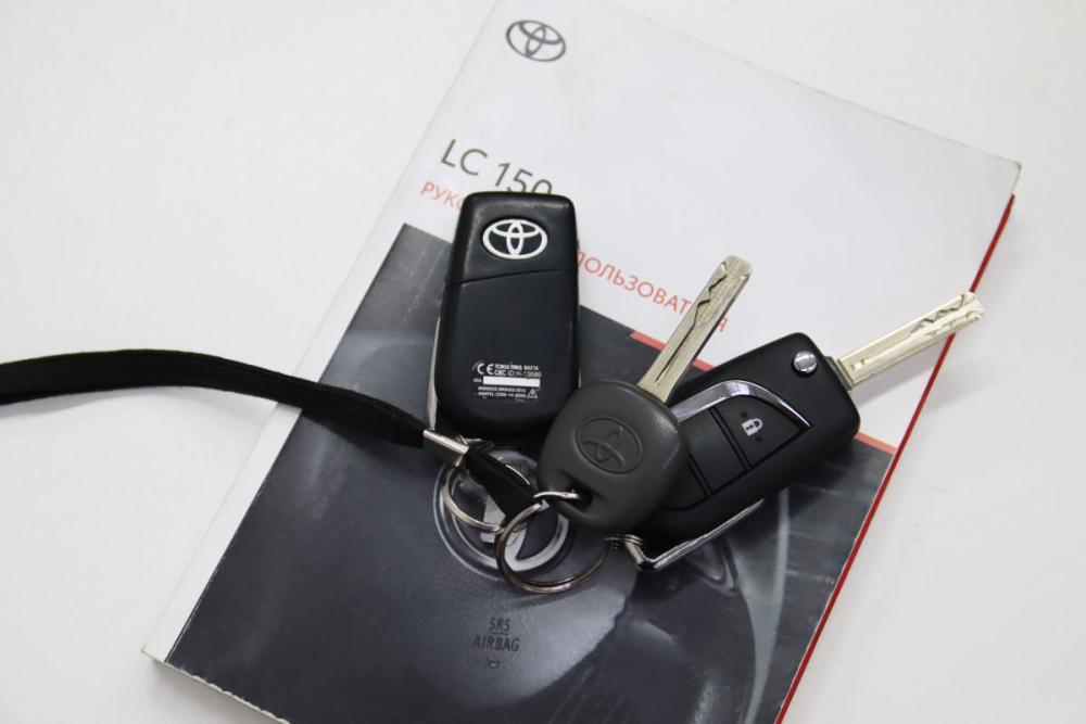 Toyota Hilux VIII Рестайлинг 2 Сургут  - изображение 28