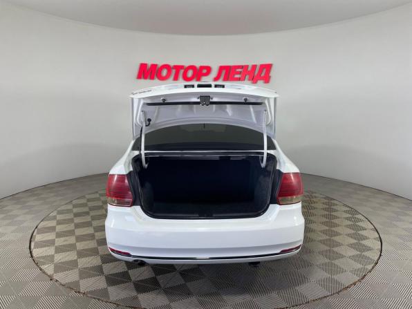 Volkswagen Polo V Рестайлинг с пробегом 2017 года, цена 831 000 рублей, 141900 км, седан, Автокод Объявления