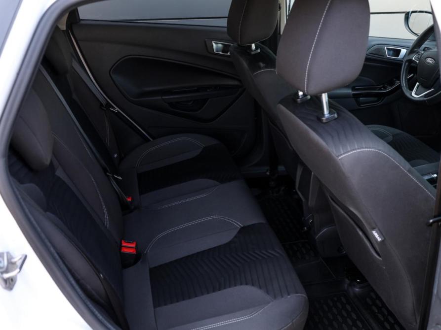 Ford Fiesta Mk6 Рестайлинг Москва  - изображение 13