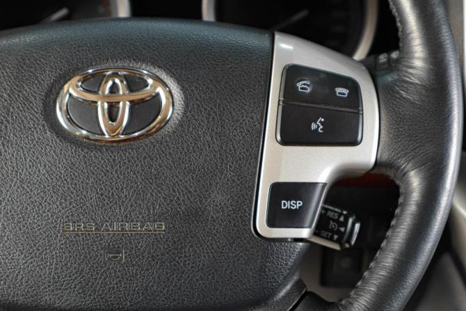 Toyota Land Cruiser 200 Series Рестайлинг 1 с пробегом 2014 года, цена 4 729 000 рублей, 226649 км, внедорожник, Автокод Объявления