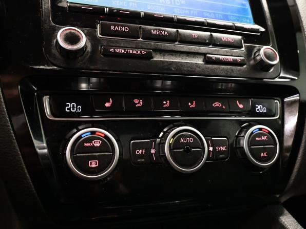 Volkswagen Jetta VI с пробегом 2012 года, цена 882 500 рублей, 142983 км, седан, Автокод Объявления