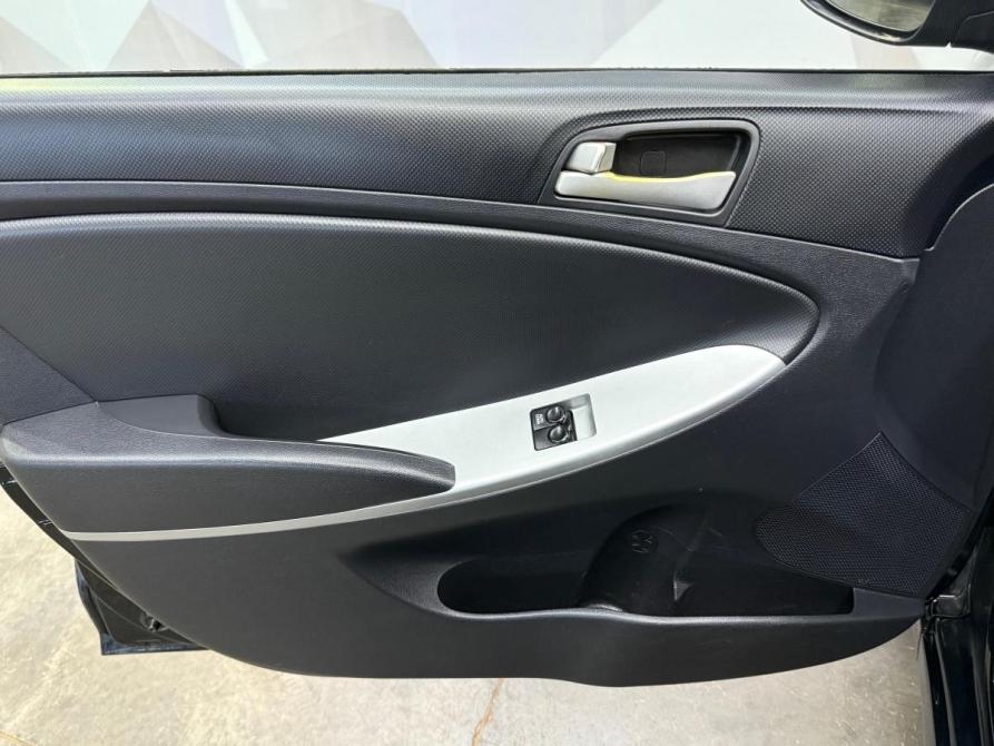 Hyundai Solaris I Азнакаево  - изображение 13