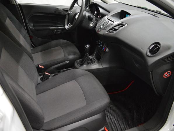 Ford Fiesta Mk6 Рестайлинг с пробегом 2015 года, цена 734 000 рублей, 124770 км, седан, Автокод Объявления