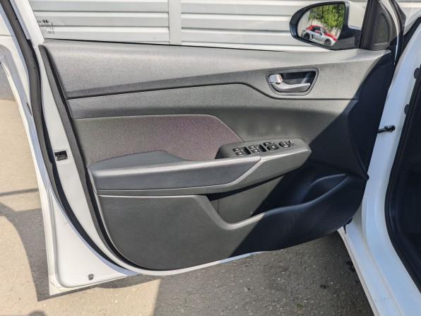 Hyundai Solaris II Рестайлинг с пробегом 2021 года, цена 1 600 000 рублей, 86873 км, седан, Автокод Объявления
