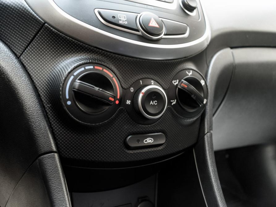 Hyundai Solaris I Рестайлинг Екатеринбург  - изображение 17